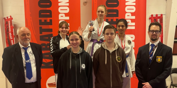 Charlottenlund Shotokan Karateklub - Karate i Gentofte