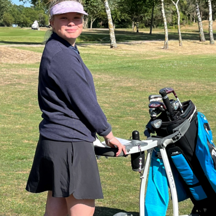 Golf for 15-18 årige tryout image