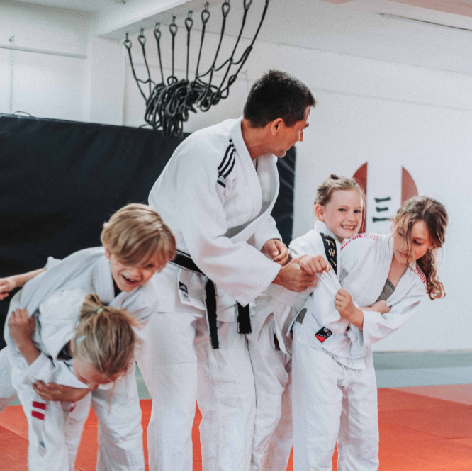 Børn/ungdom øvede, 9 - 16 år tryout image