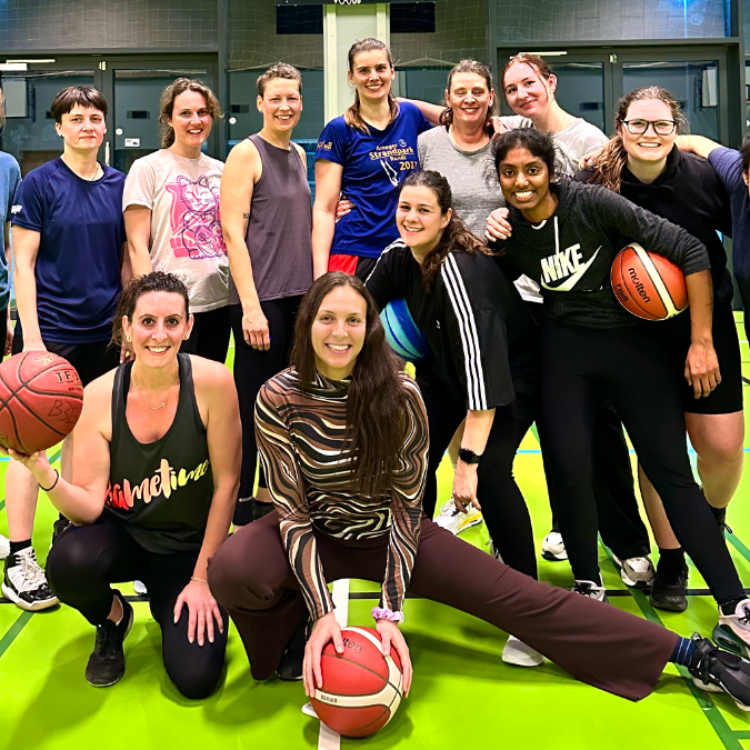 B3B Valby Women Team 1 (Beginner + Intermediate)  tryout image