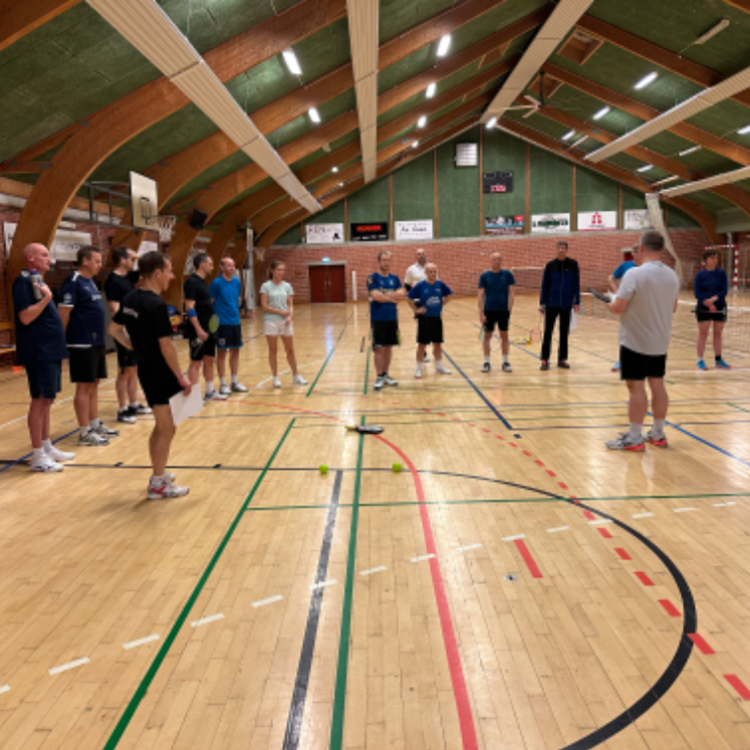 FamilieFjer - badminton for alle tryout image