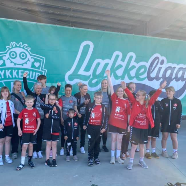 Håndboldtræning for alle (6-16 år - Lykkeliga) tryout image