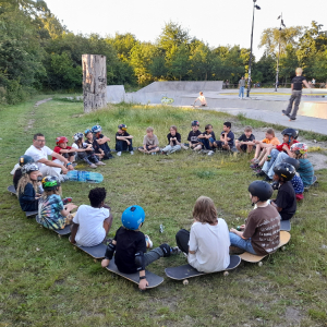 Skateboard for børn og forældre i Fælledparken