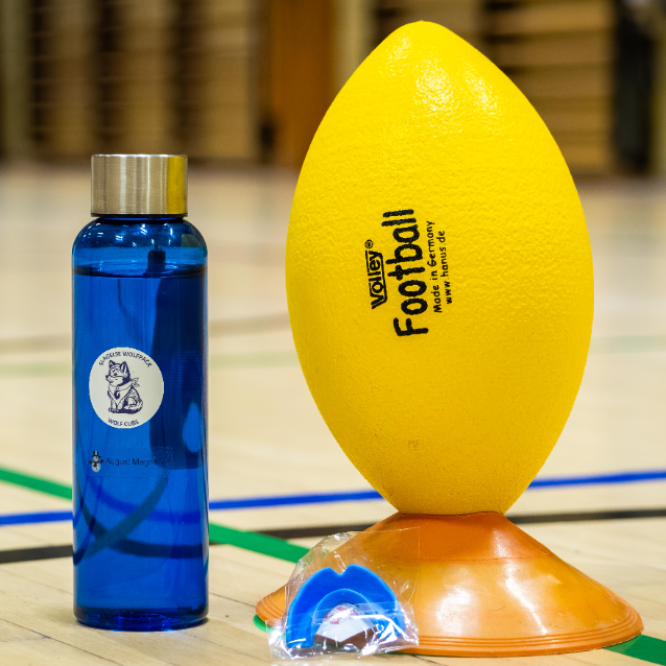 Tumle med football for 4-8 årige tryout image