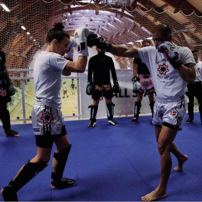 voksenhold-i-muaythai-1722507423