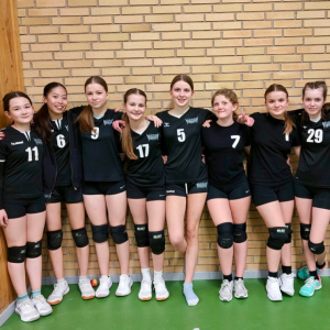 DU17 (piger under 17)