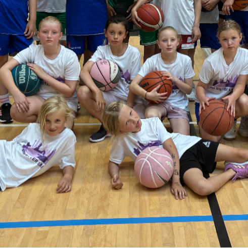 Basketball i Valby for piger fra årgang 2017/18