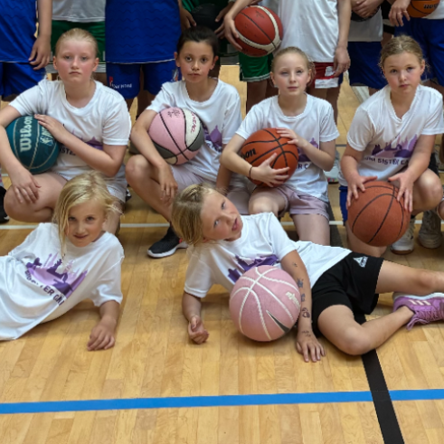Basketball i Valby for piger fra årgang 2015/16