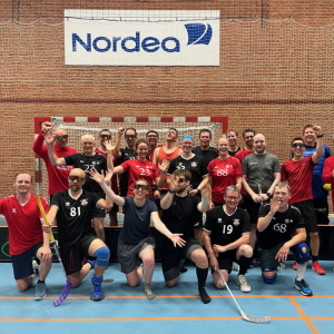 Voksenfloorball Mix - fælles træning
