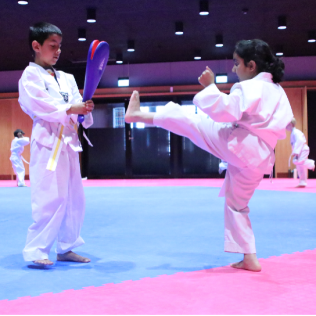 Taekwondo 6 - 7 år Torsdag tryout image