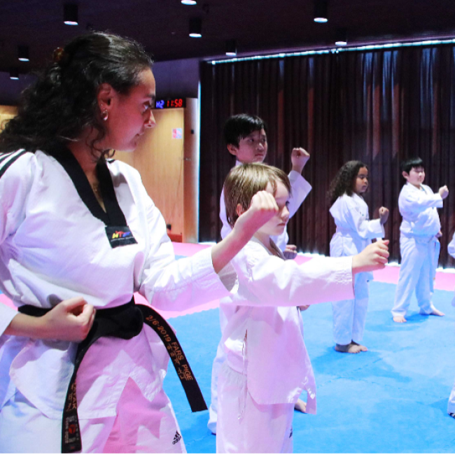 Taekwondo 6 - 7 år Torsdag tryout image