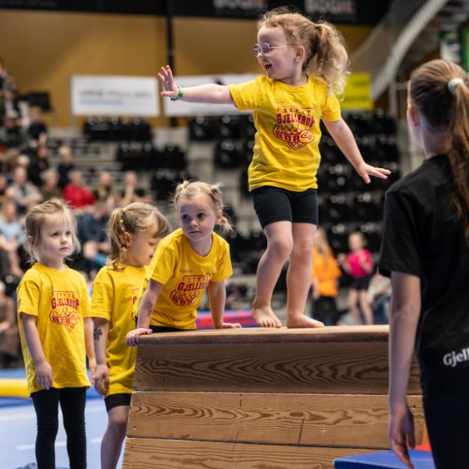 Små piger 1 tryout image
