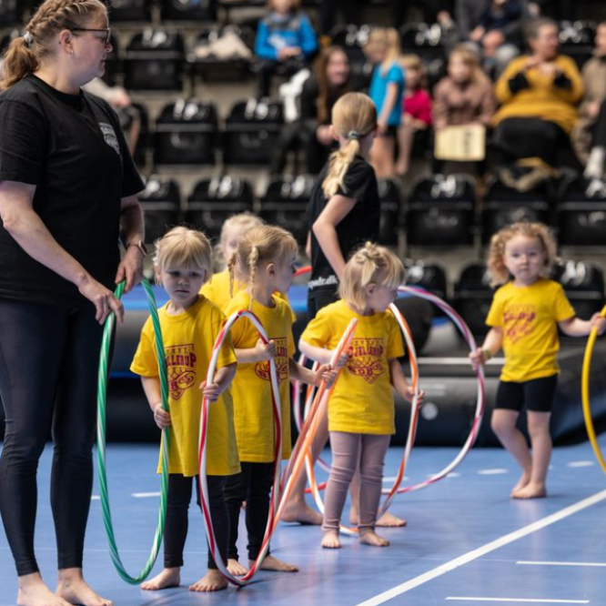 Små piger 2 tryout image