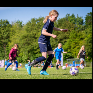 Udendørs fodbold for piger årgang 2016