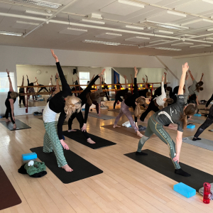 Søndagsyoga