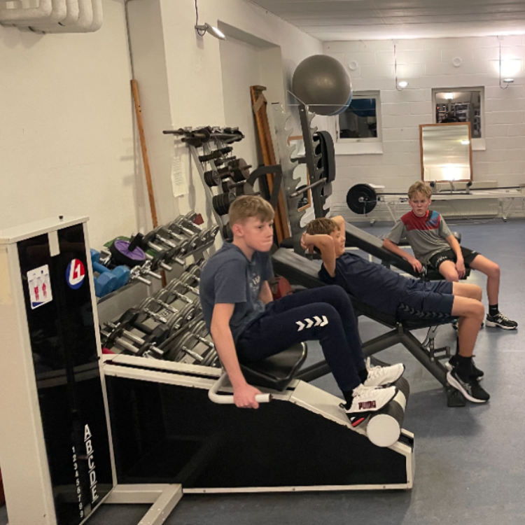 PWRGRLS & Young Guns (12-16 år) tryout image