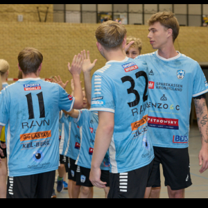 Serie 2 og 3 herre. Hver mandag og onsdag