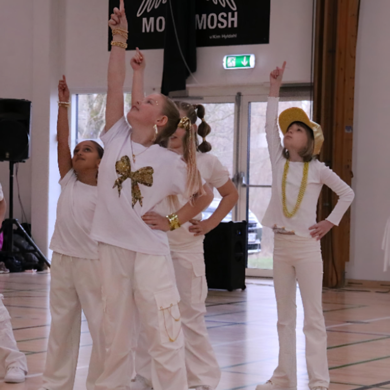Hip  Hop under 12 år kl 16.30