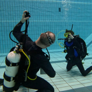Prøv dykning med flaske (scuba) i svømmehal