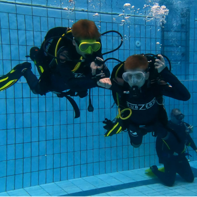 Prøv dykning med flaske (scuba) i svømmehal tryout image