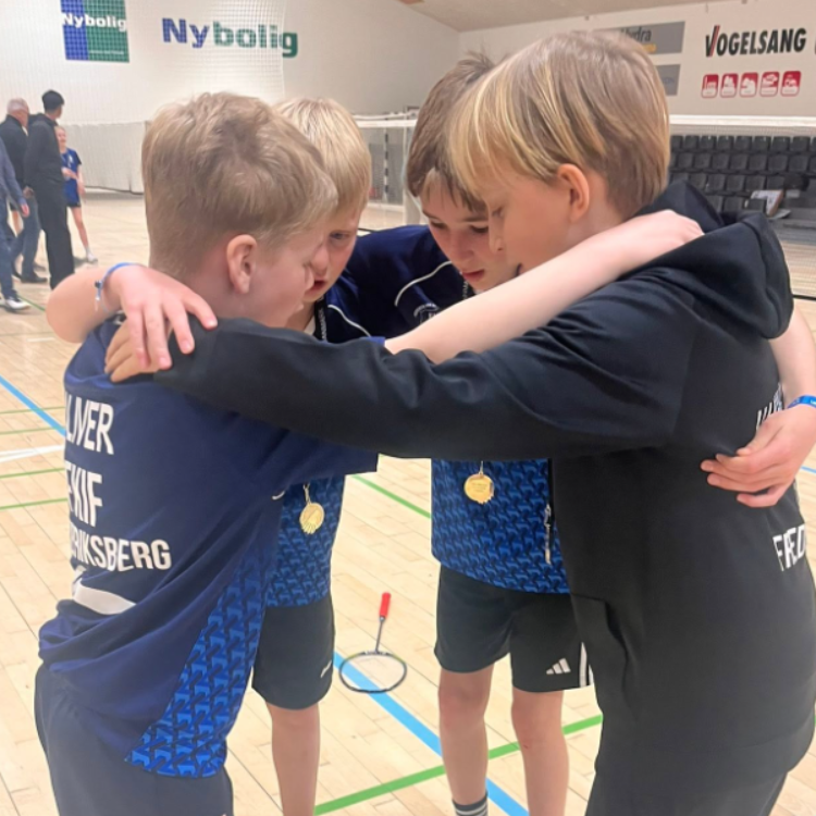 Badminton for begyndere og letøvede (13-18 år) tryout image