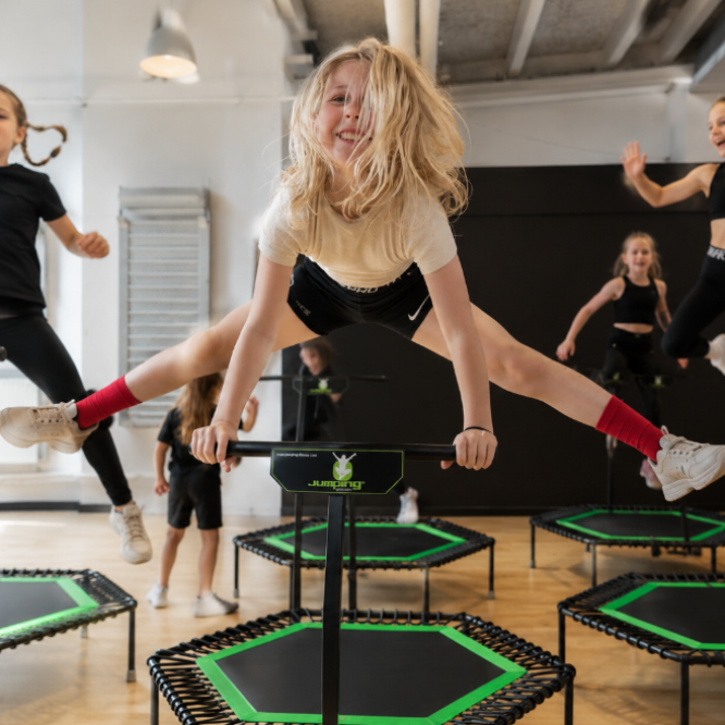 Trampolindans 8-16 år (Mandag) tryout image