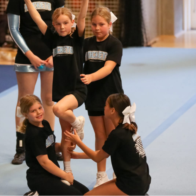 Cosmic, 8-13 år, let øvet og øvet tryout image