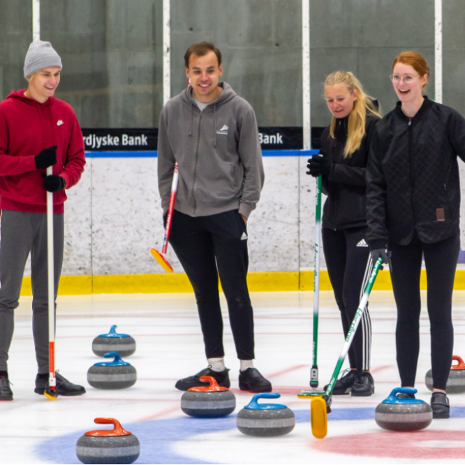 Try-out curling